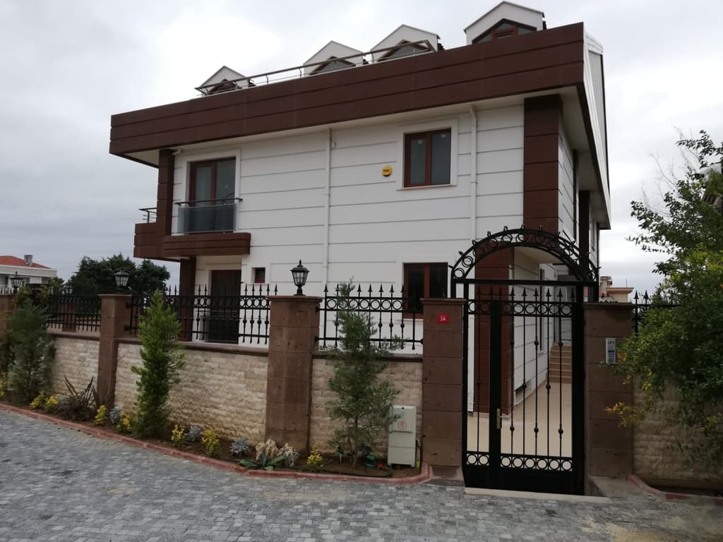 Ferihan Yıldız Apartmanı